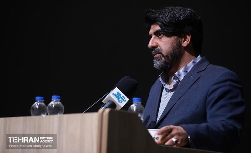 رونمایی از کتاب‌های «تهران دوست‌داشتنی» + عکس