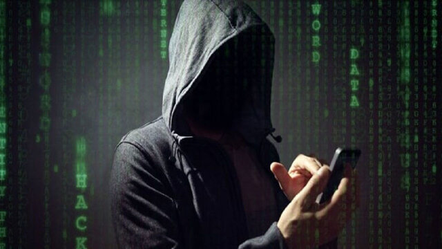 علائمی که نشان می‌دهد از گوشی شما جاسوسی می‌شود