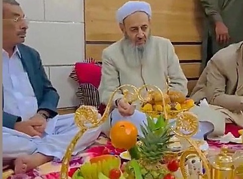 مواضع تازه عبدالحمید ؛ آلزایمر یا نان به نرخ روز خوری؟!