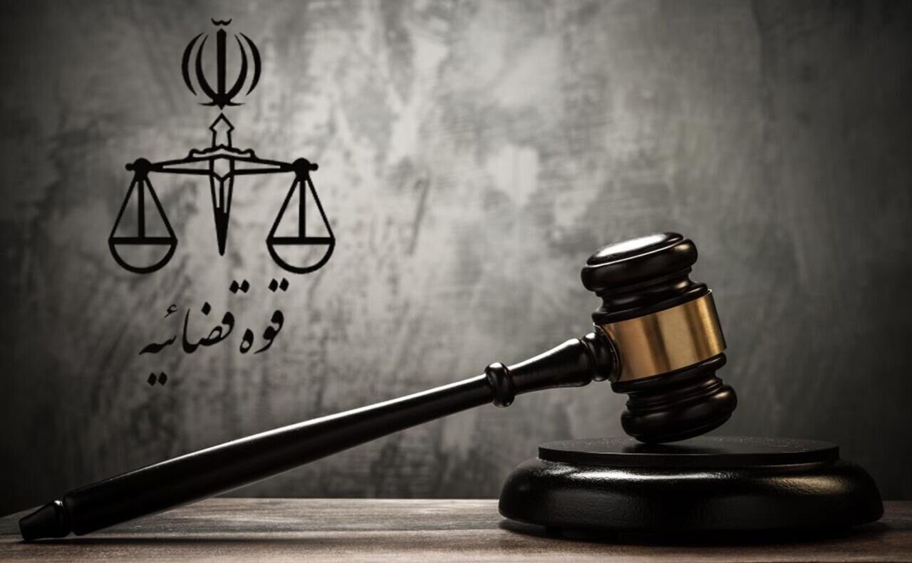 دستگیری آقای مدیرکل سابق و چند کارمندش؛ سکه، شمش، طلای شکسته و دلار رشوه می گرفتند