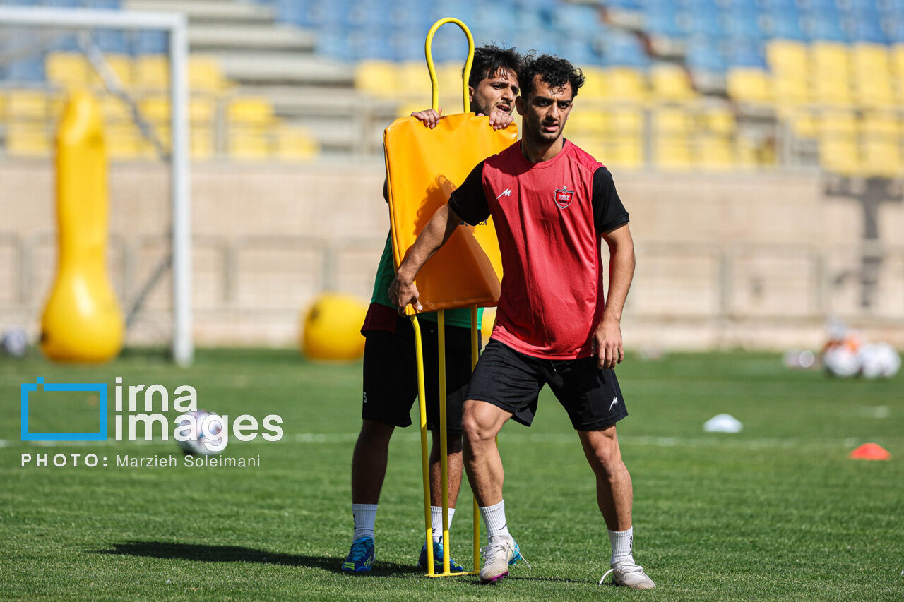 باشگاه پرسپولیس به دنبال بازگرداندن پول انتقال فخریان