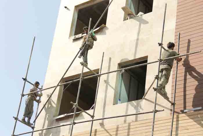 وقتی آنتن معیشتی توهم خود مهم پنداری می دهد!