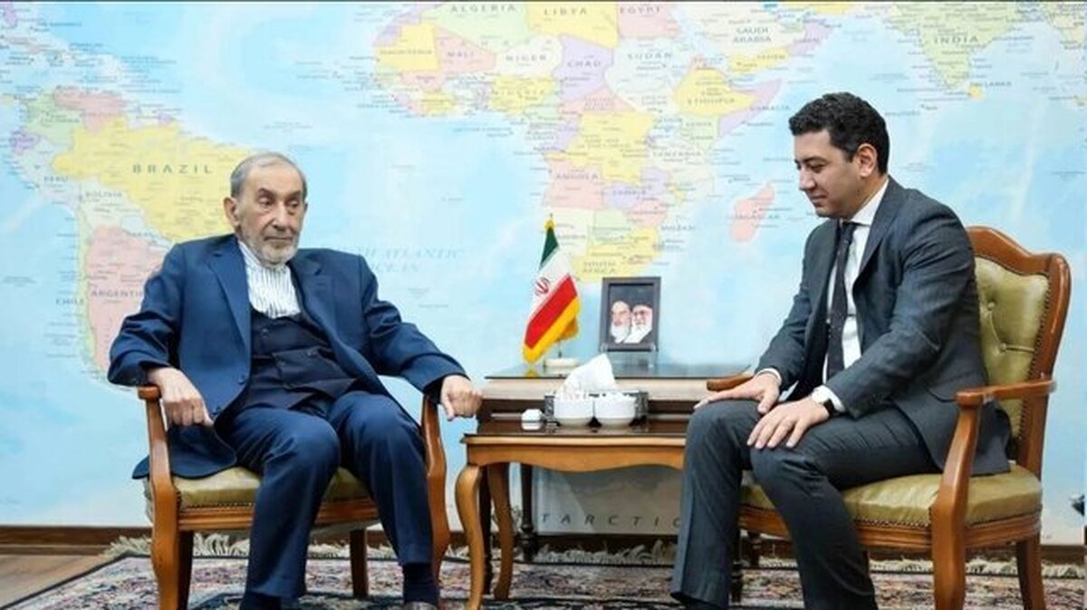 اکبر ول کن … !