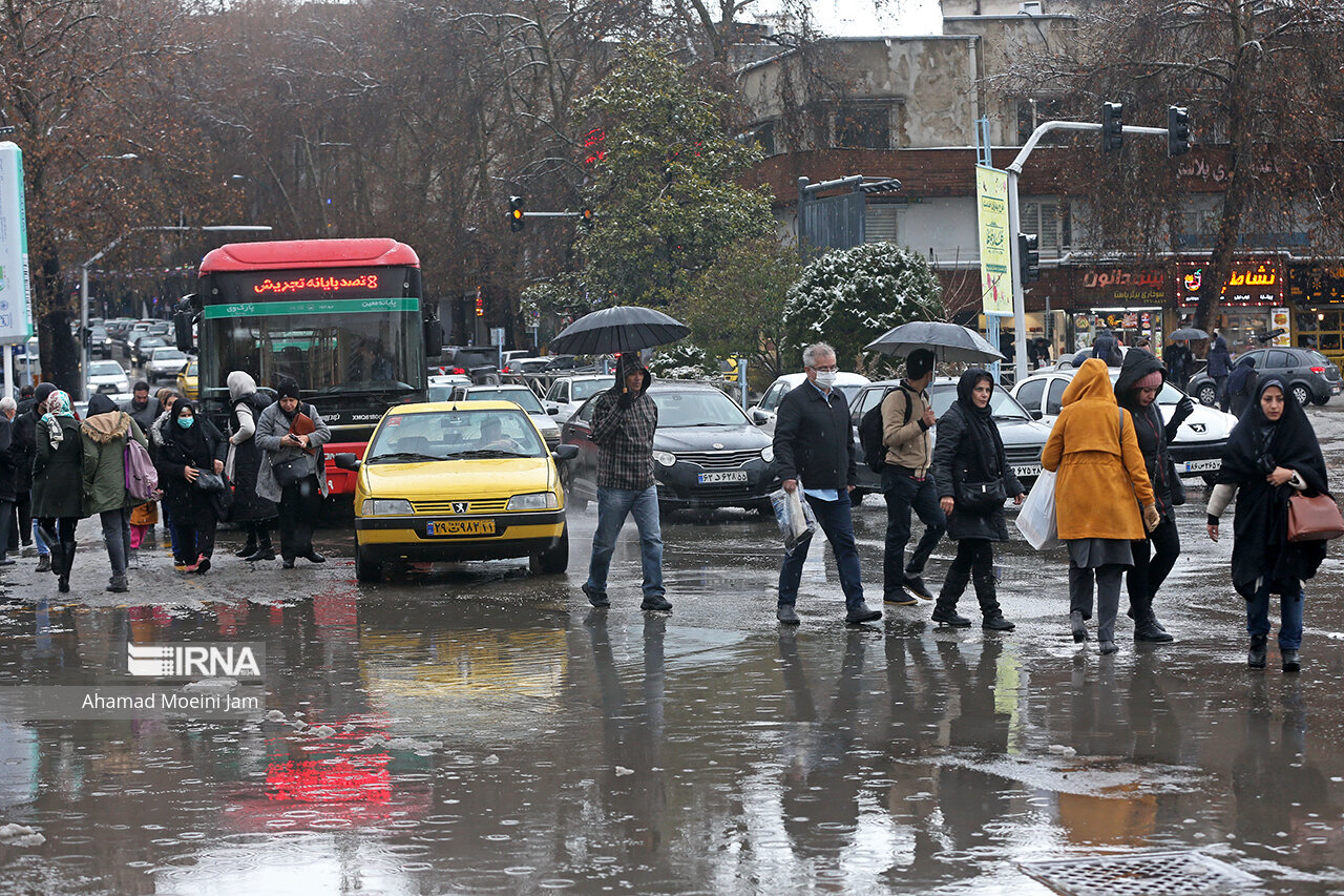 هوای پایتخت بارانی و برفی می‌شود؛ چهارشنبه سرد پیش‌روی تهرانی‌ها