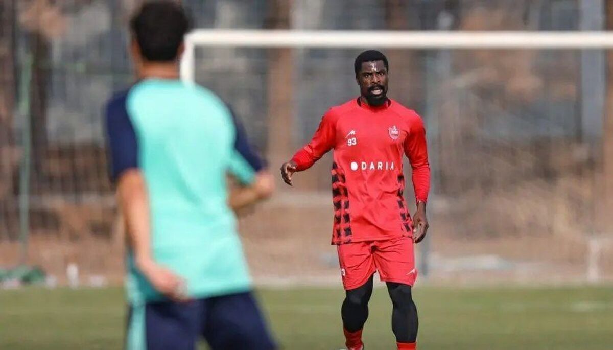 جدایی دو بازیکن و یک مربی از پرسپولیس