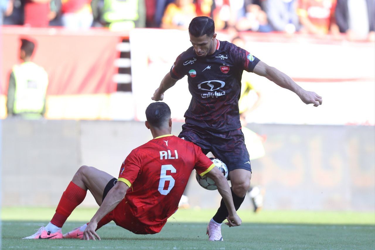 فولاد خوزستان ۳ – پرسپولیس یک؛ ۵ دقیقه توفانی در ورزشگاه خالی