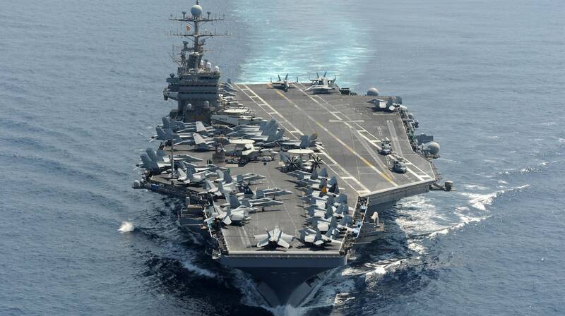 باشگاه خبرنگاران جوان  فیلم و صوت  فیلم و صوت Play Video صدها موشک و پهپاد ایرانی سپر دفاعی ناوهای آمریکا را می‌شکند! + فیلم