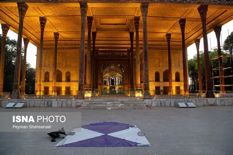 چرخش نگران‌کننده ستون‌های تاریخی در قلب نقش‌ جهان